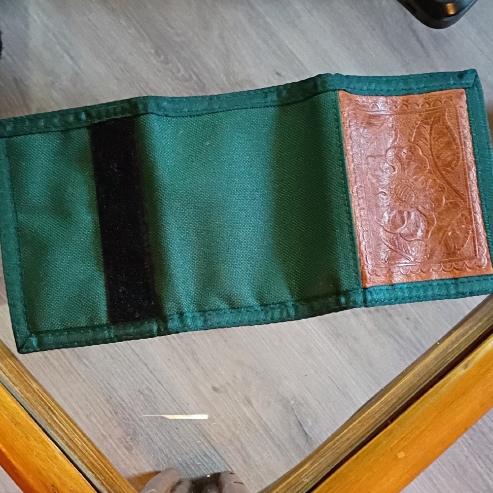 Green and Brown Embossed Wallet - Picture 3 of 6